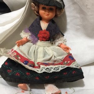 Vintage nationality doll (Ukrainian)